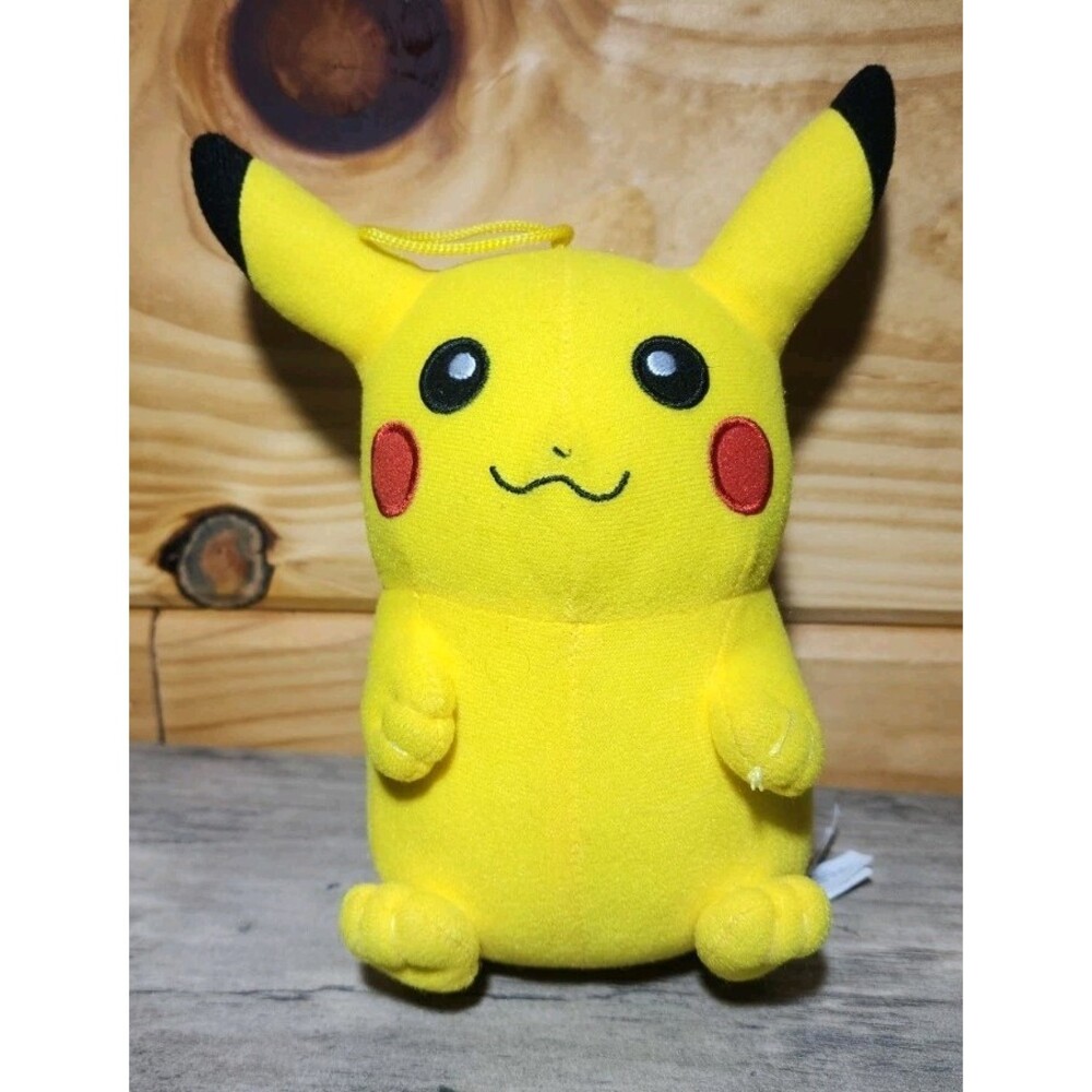 Pokémon Pikachu Plush - 8-Inch Soft Plush with Authentic Details